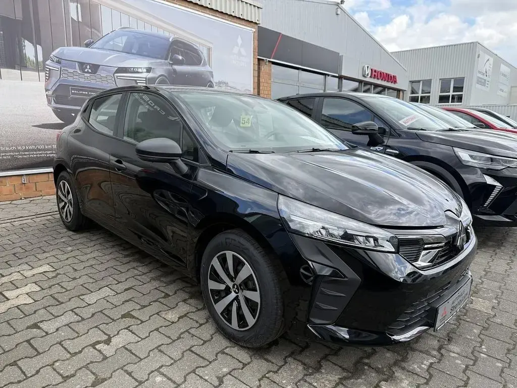 Neu Mitsubishi Colt Basis 67 PS (49 kW) 2025 Schwarz Kleinwagen