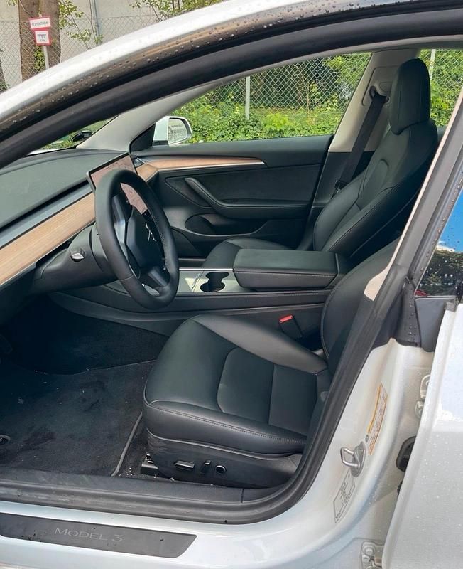 Gebraucht Tesla Model 3 Long Range AWD 366 kW (498 PS) 2022 Weiß Limousine