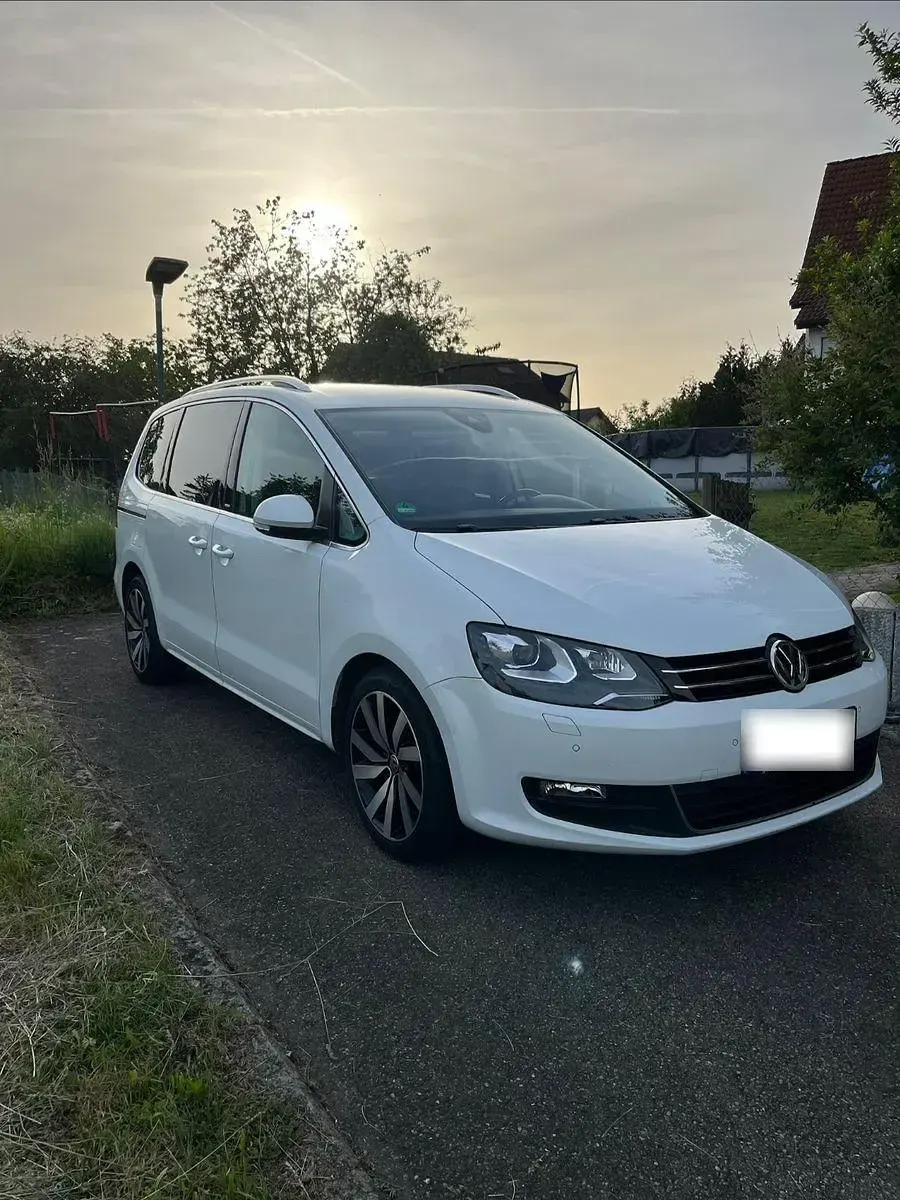 Gebraucht VW Sharan 184 PS (135 kW) 2017 Weiß Van / Kleinbus