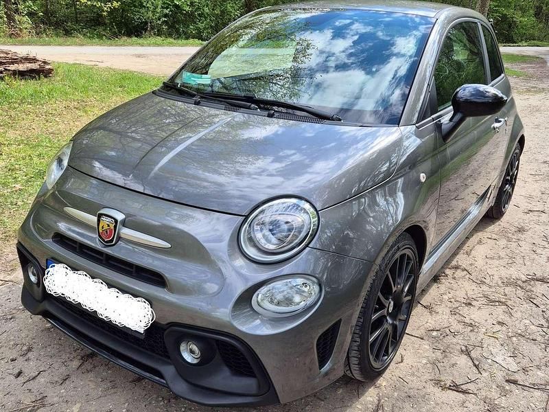 Grau Gebraucht 2017 Abarth 595 Pista Kleinwagen | 16.500 € (Fairer Preis) - Bild 1/4