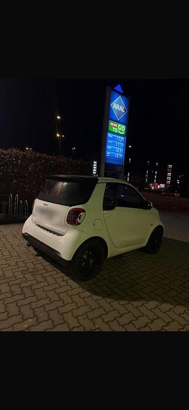 Gebraucht Smart ForTwo Cabrio 90 PS (66 kW) 2016 Weiß Cabrio