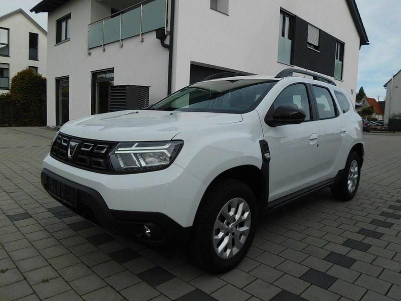 Weiß Gebraucht 2022 Dacia Duster Comfort SUV | 13.790 € (Superpreis) - Bild 1/4