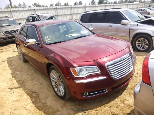 Gebraucht Chrysler 300C 286 PS (210 kW) 2013 Rot Limousine