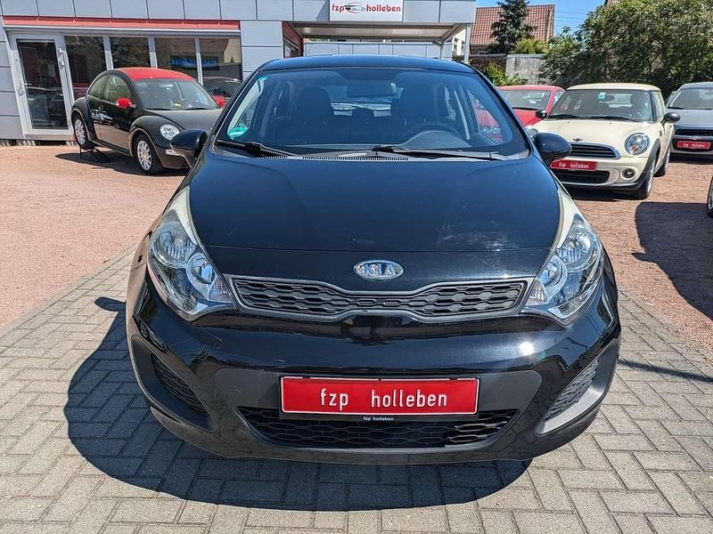 Gebraucht Kia Rio Edition 7 86 PS (63 kW) 2012 Midnightblack met. Kleinwagen