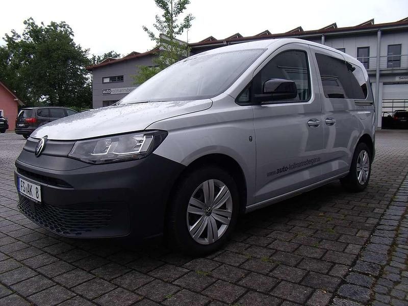 Reflexsilber met. Gebraucht 2021 VW Caddy Van / Kleinbus | 25.700 € (Teuer) - Bild 1/4