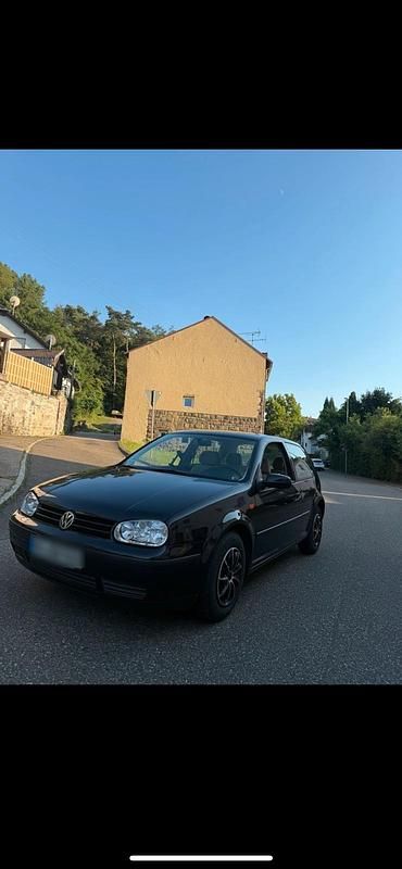 Schwarz Gebraucht 1998 VW Golf IV Kleinwagen | 1.599 € - Bild 1/4