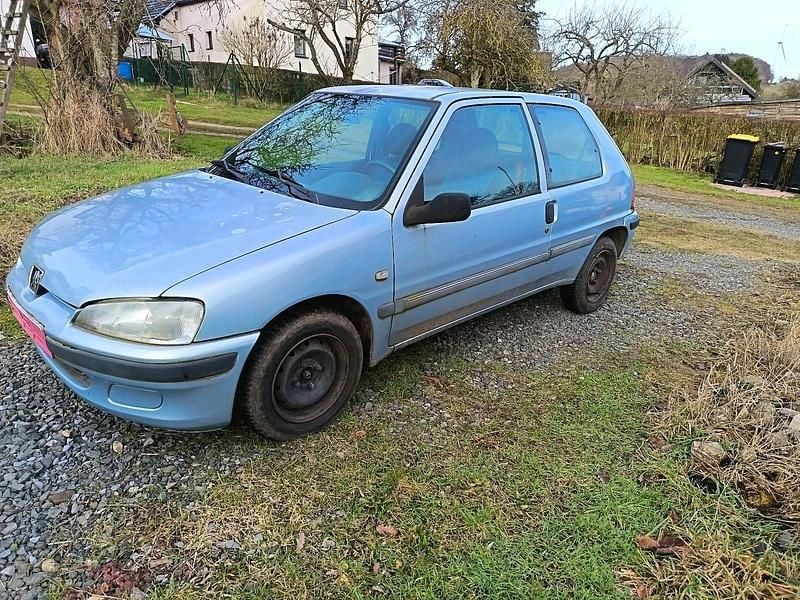 Gebraucht Peugeot 106 60 PS (44 kW) 2001 Grau Kleinwagen