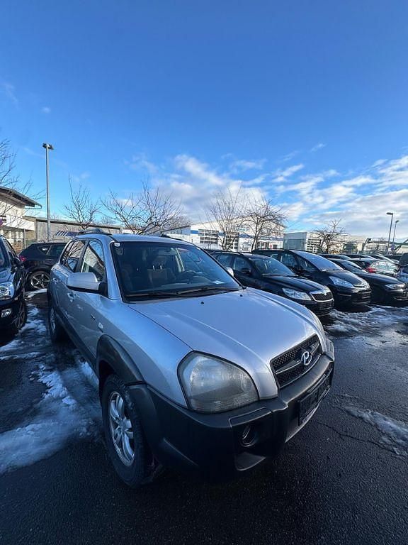 Silber Gebraucht 2006 Hyundai Tucson GLS SUV | 1.999 € (Superpreis) - Bild 1/4