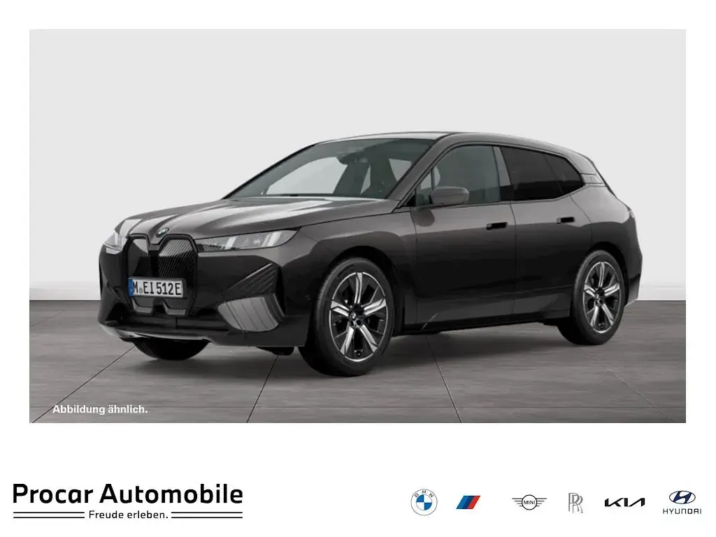 Używany BMW iX 400 kW (544 KM) 2026 SUV