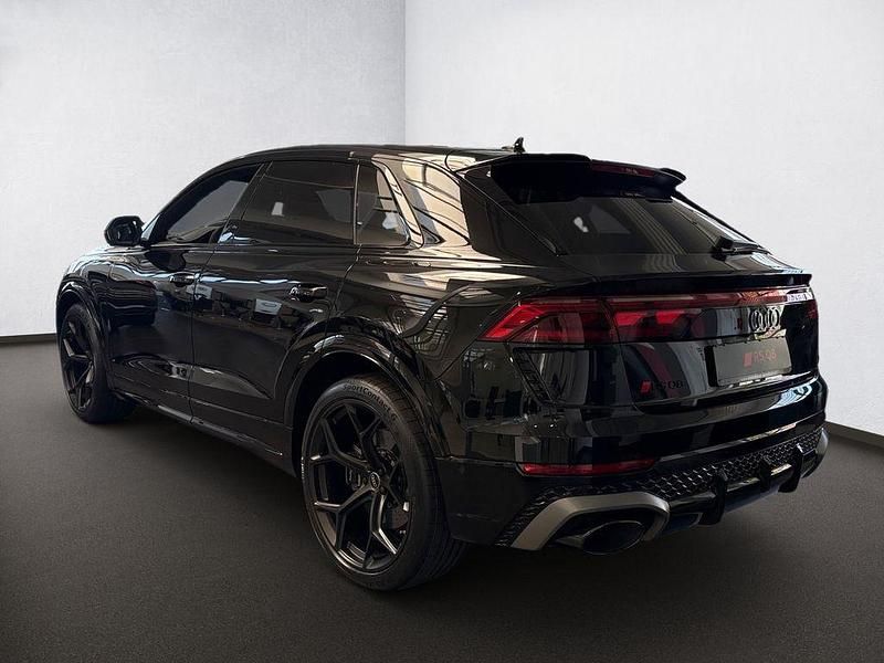 Neu Audi RS Q8 Performance 640 PS (470 kW) 2025 Schwarz SUV