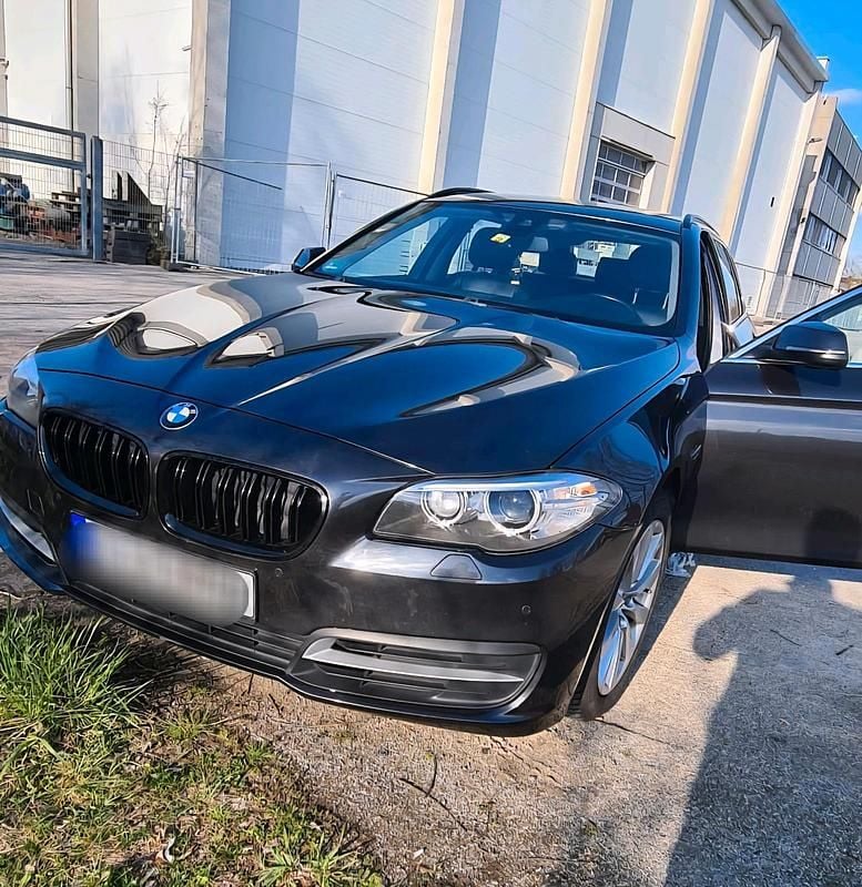 Gebraucht BMW 530 Comfort Edition 320 PS (235 kW) 2014 Andere farben Kombi