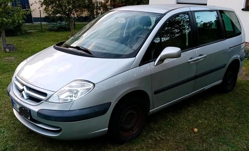 Silber Gebraucht 2006 Citroën C8 Van / Kleinbus | 1.000 € (Superpreis) - Bild 1/4