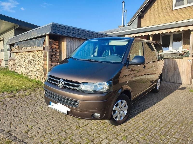 Usata VW T5 140 CV (102 kW) 2012 Marrone Furgone