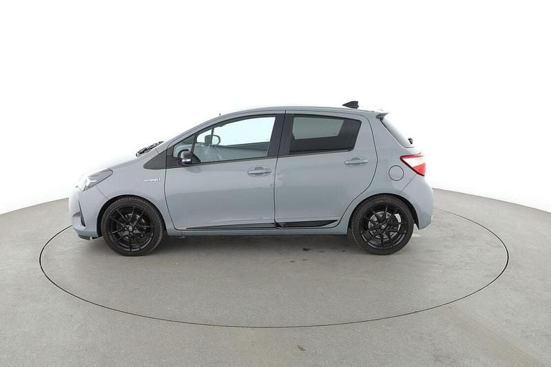 Gebraucht Toyota Yaris Hybrid Sport 61 PS (44 kW) 2020 Grau Kleinwagen