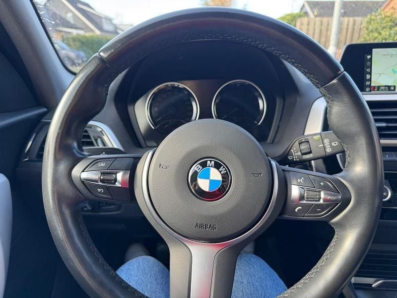 Gebraucht BMW 116 Advantage 109 PS (80 kW) 2018 Grau Kleinwagen