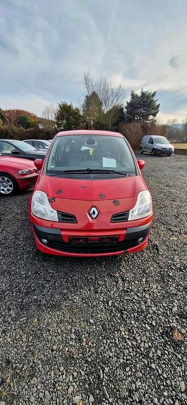 Gebraucht Renault Modus 85 PS (62 kW) 2008 Rot Van / Kleinbus