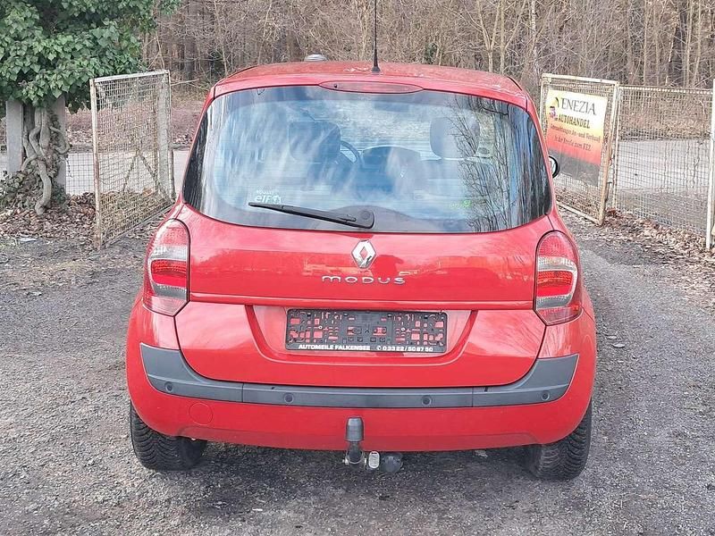 Gebraucht Renault Modus Dynamique 75 PS (55 kW) 2010 Hellrot Van / Kleinbus