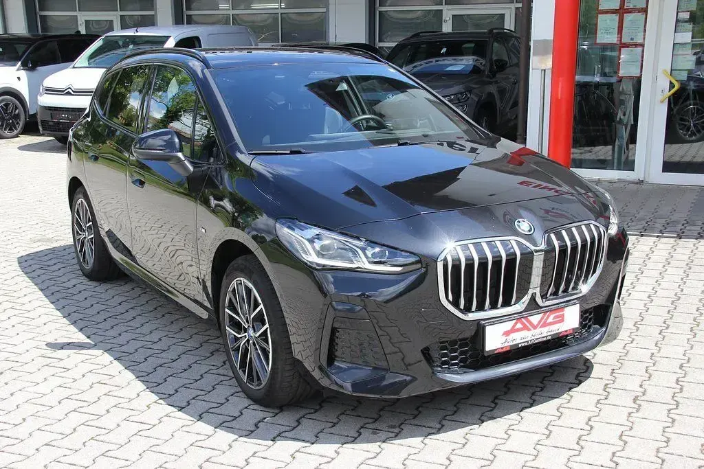 Gebraucht BMW 225 Active Tourer M Sport 245 PS (180 kW) 2025 Schwarz Van / Kleinbus