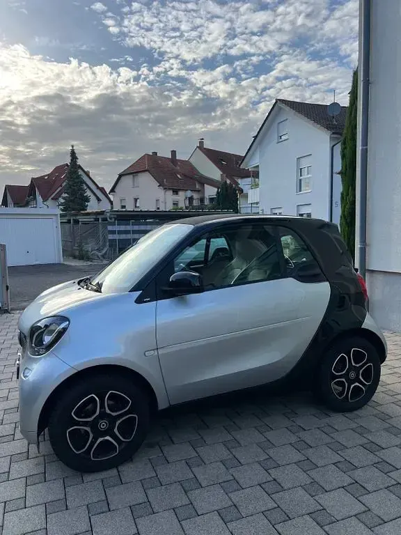 Gebraucht Smart ForTwo Coupé 90 PS (66 kW) 2018 Silber Coupé