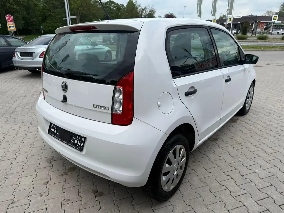 Gebraucht Skoda Citigo Cool Edition 60 PS (44 kW) 2015 Weiß Kleinwagen