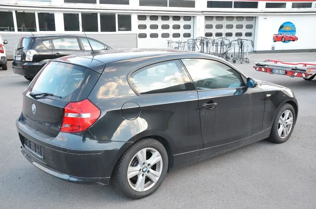 Gebraucht BMW 116 Advantage 122 PS (89 kW) 2008 Schwarz Kleinwagen