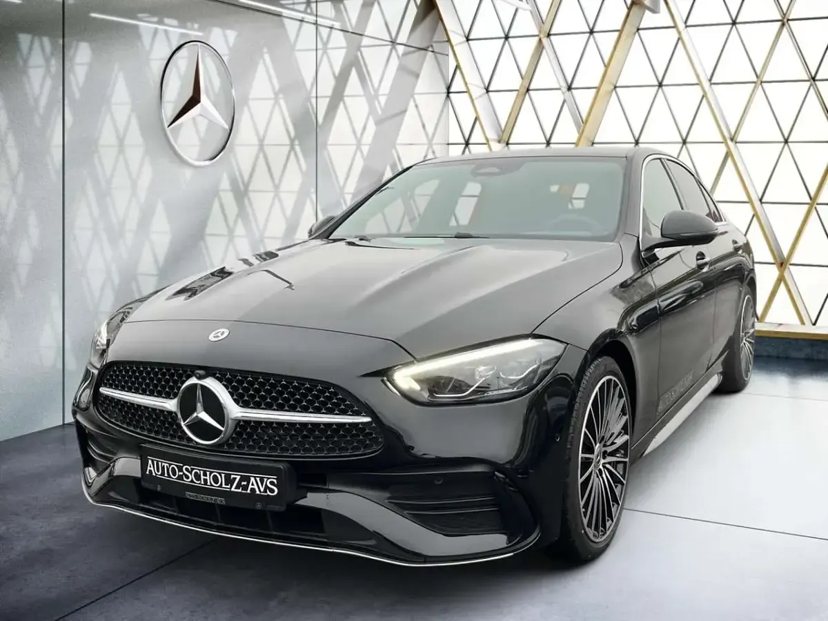 Gebraucht Mercedes C180 AMG 170 PS (125 kW) 2026 Metalliclack obsidianschwarz Limousine