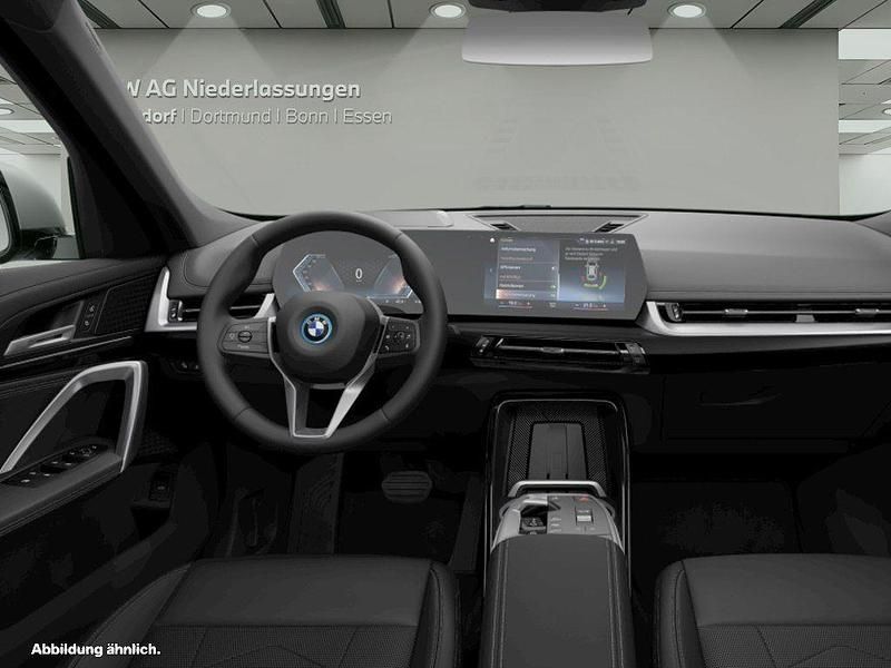 Gebraucht BMW iX1 Performance 200 kW (272 PS) 2023 Schwarz SUV