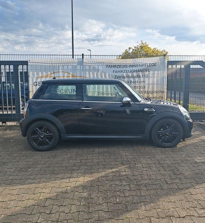 Usata Mini Cooper 75 CV (55 kW) 2013 Nero Utilitaria