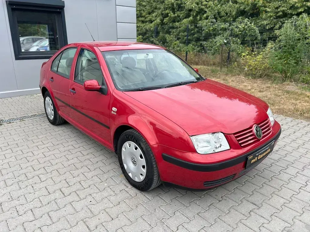 Gebraucht VW Bora Comfortline 105 PS (77 kW) 2003 Rot Limousine