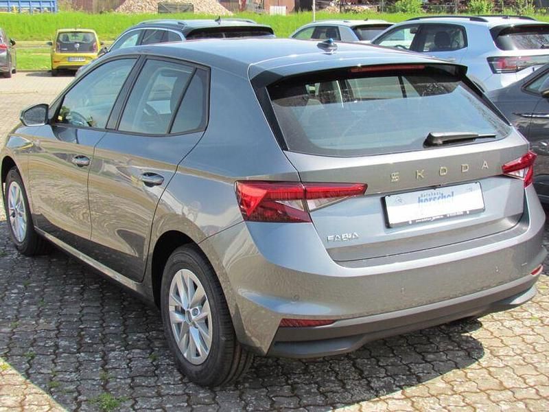 Neu Skoda Fabia 116 PS (85 kW) 2025 Grau Kleinwagen