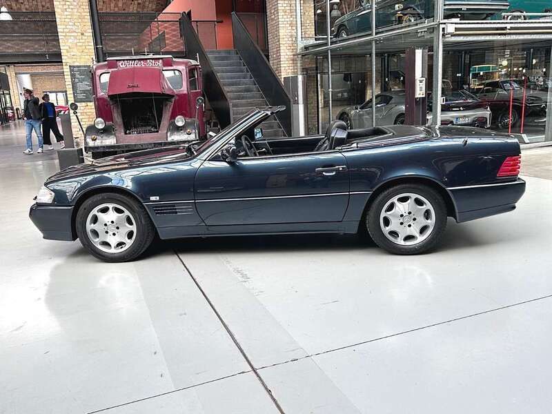 Gebraucht Mercedes SL500 320 PS (235 kW) 1992 Blauschwarzmet. Cabrio