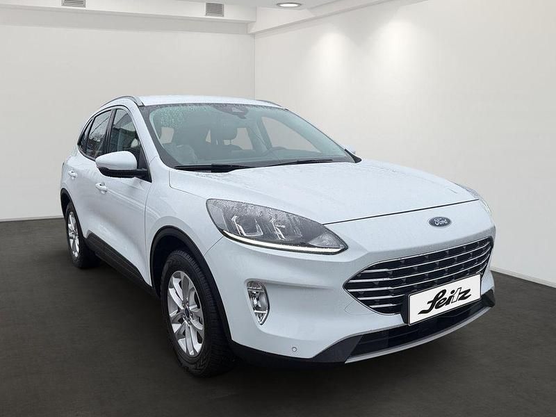 Gebraucht Ford Kuga Titanium 224 PS (164 kW) 2021 Weiß SUV