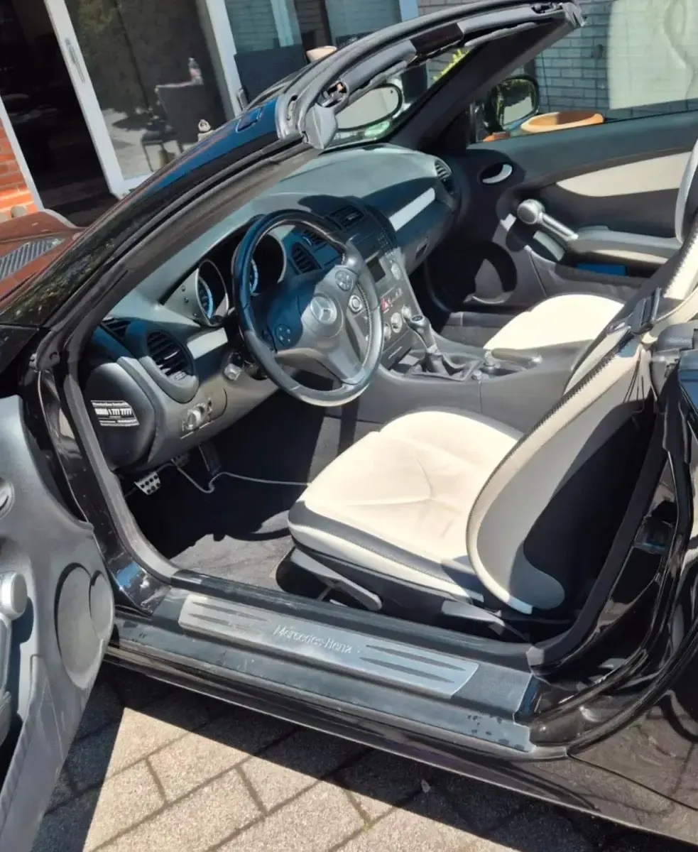 Gebraucht Mercedes SLK200 184 PS (135 kW) 2009 Schwarz Cabrio