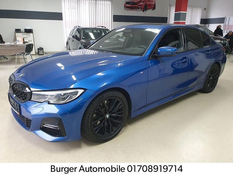 Blau Gebraucht 2019 BMW 330 M Sport Limousine | 28.999 € (Superpreis) - Bild 1/4