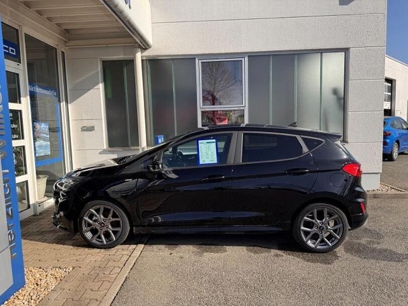 Gebraucht Ford Fiesta ST-Line 101 PS (74 kW) 2023 Obsidianschwarz metallic Kleinwagen