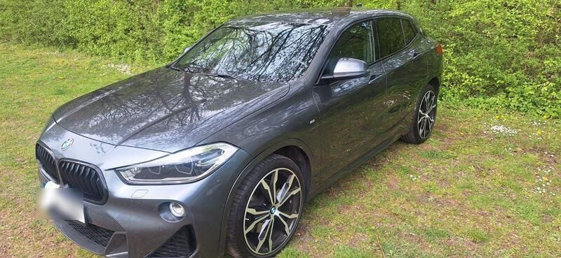 Grau Gebraucht 2018 BMW X2 M Sport SUV | 20.900 € - Bild 1/4