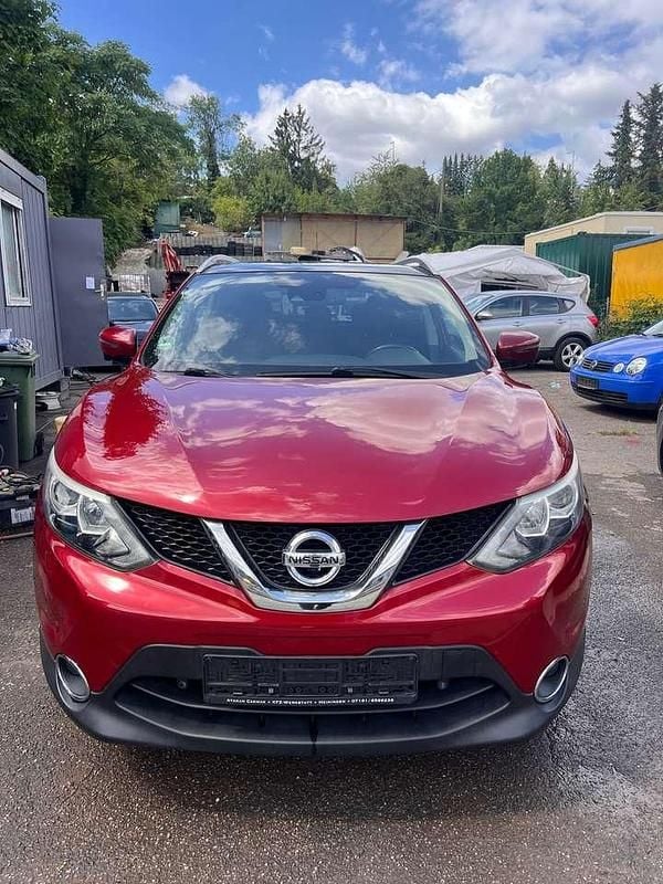 Rot Gebraucht 2014 Nissan Qashqai Tekna SUV | 8.500 € (Guter Preis) - Bild 1/4