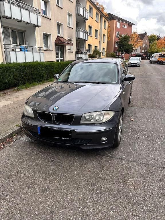 Grau Gebraucht 2005 BMW 116 Kleinwagen | 1.700 € (Fairer Preis) - Bild 1/4