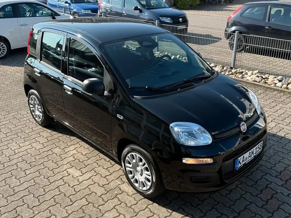 Gebraucht Fiat Panda Icon 69 PS (50 kW) 2025 Schwarz Kleinwagen