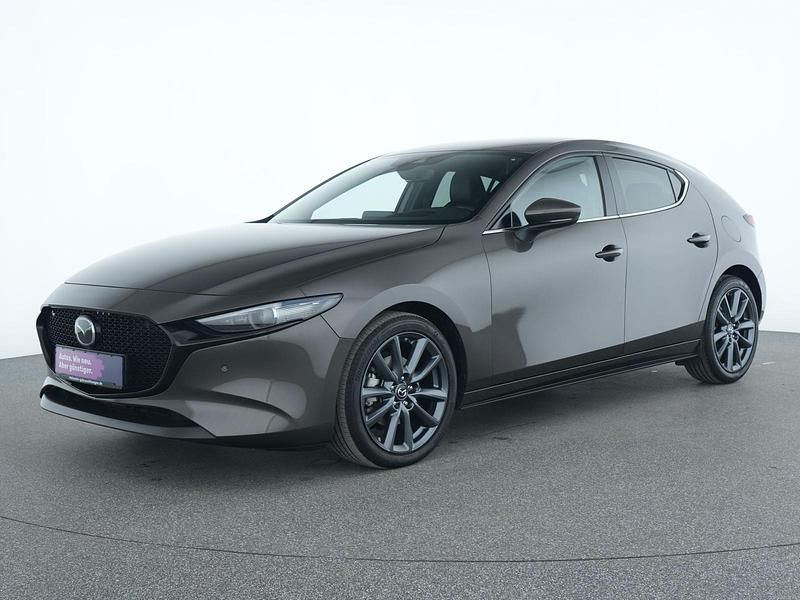 Titanium flash Gebraucht 2021 Mazda 3 Selection Limousine | 23.965 € (Etwas zu teuer) - Bild 1/4