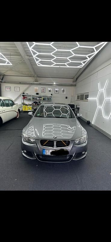 Gebraucht BMW 320 M Sport 184 PS (135 kW) 2012 Grau Coupé