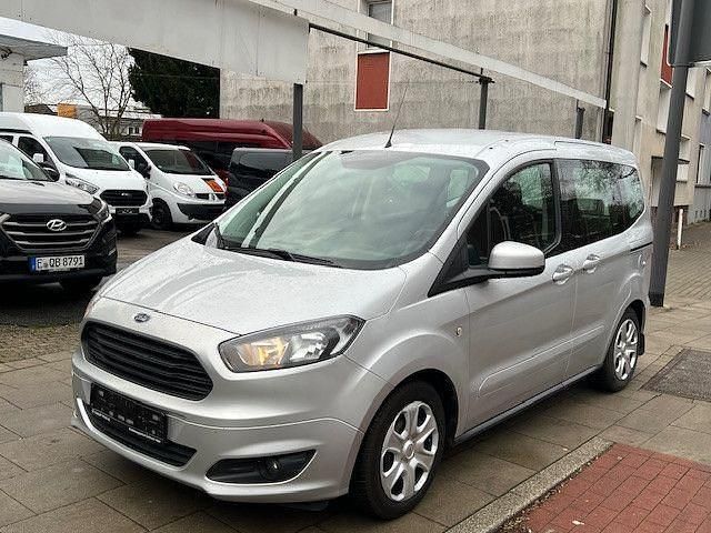 Gebraucht Ford Tourneo Courier 75 PS (55 kW) 2017 Van / Kleinbus