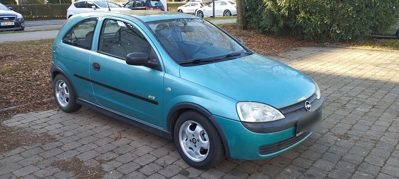 Grün Gebraucht 2002 Opel Corsa Swing Kleinwagen | 1.200 € (Fairer Preis) - Bild 1/4
