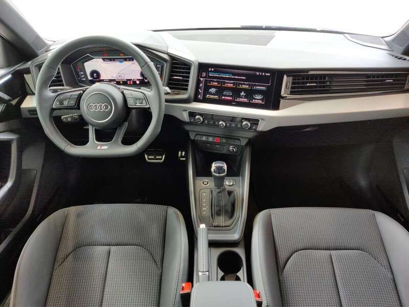 Gebraucht Audi A1 Sport 116 PS (85 kW) 2024 Navarrablau metallic Kleinwagen