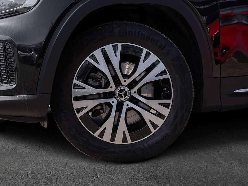 Gebraucht Mercedes GLB200 Progressive 150 PS (110 kW) 2025 Kosmosschwarz metalliclack SUV