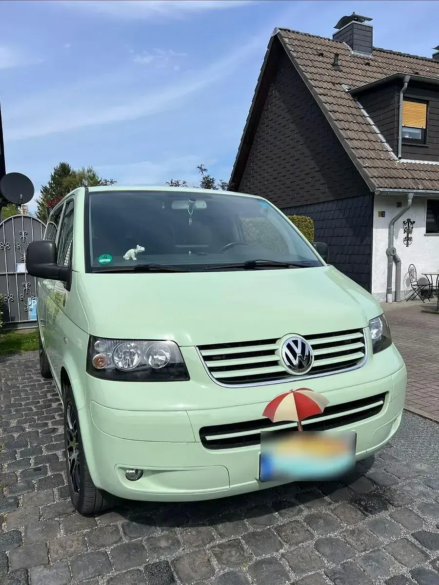 Używany VW Caravelle 131 KM (96 kW) 2008 Zielony Van