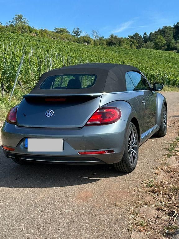 Grau Gebraucht 2017 VW Beetle Sound Cabrio | 18.700 € (Fairer Preis) - Bild 1/4