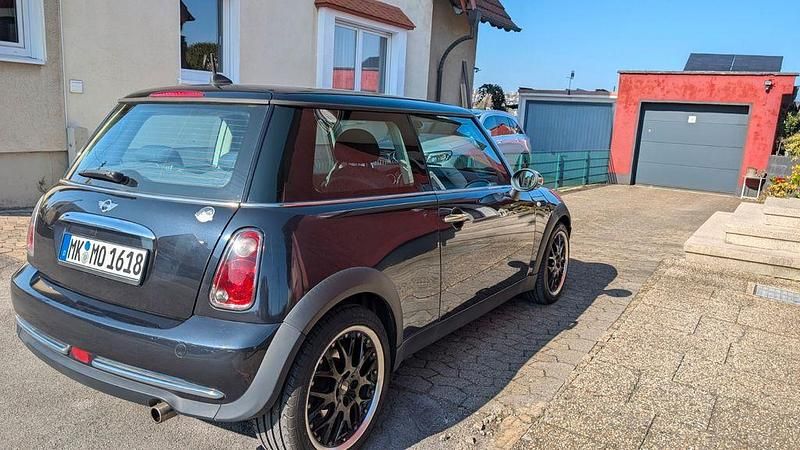 Gebraucht Mini ONE 90 PS (66 kW) 2007 Schwarz Kleinwagen