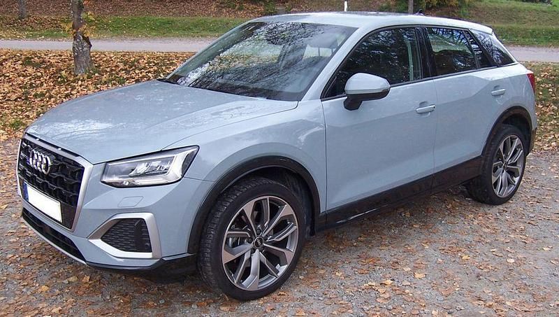 Gebraucht Audi Q2 Advanced 150 PS (110 kW) 2022 Silber SUV