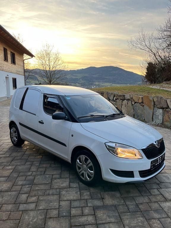 Gebraucht Skoda Roomster 90 PS (66 kW) 2014 Weiß Van / Kleinbus